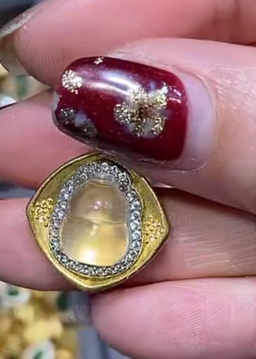 PENDENTIF